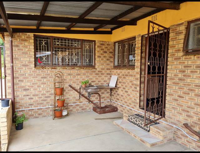 4 BEDROOM HOUSE FOR SALE IN DANNHAUSER